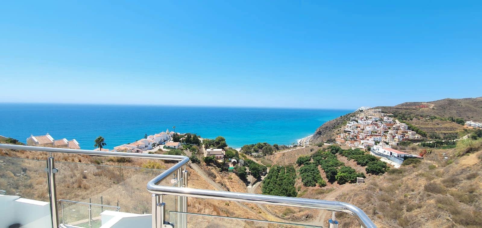 3 soverom Penthouse til salgs i Nerja med svømmebasseng garasje - € 479 000 (Ref: 9556144)