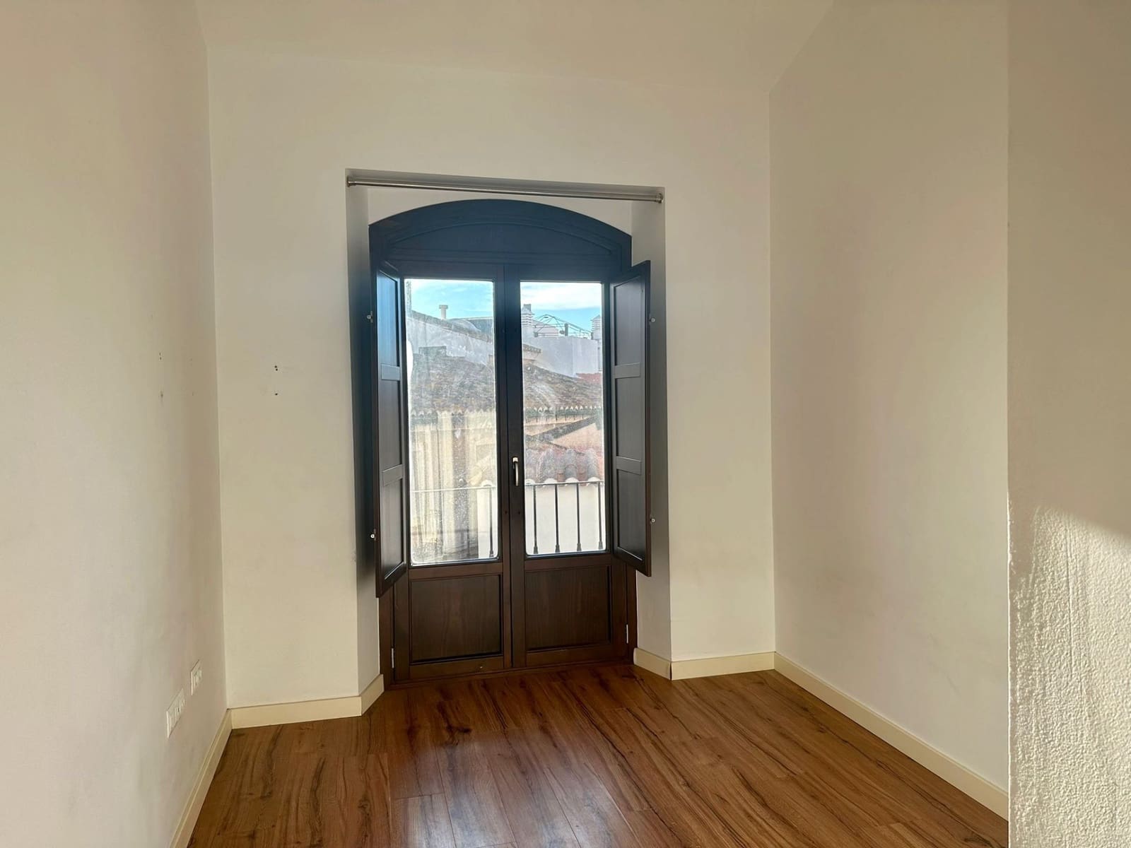 2 soveværelse Loft til leje i Velez-Malaga - € 900 (Ref: 9564113)