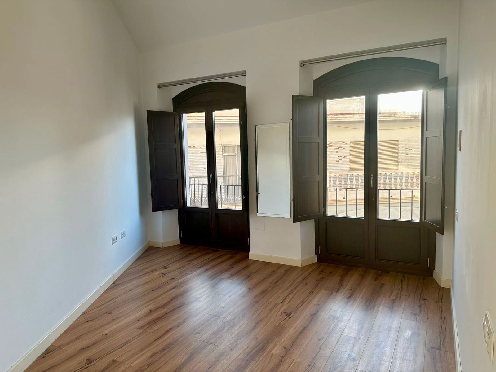 2 soveværelse Loft til leje i Velez-Malaga - € 900 (Ref: 9564113)