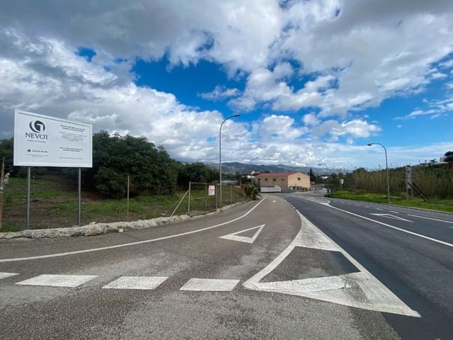 Building Plot for sale in Benamocarra - € 550,000 (Ref: 9588376)