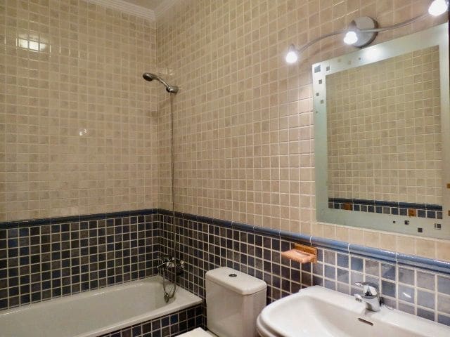 2 soveværelse Penthouse til leje i Frigiliana med swimmingpool - € 1.200 (Ref: 9590393)