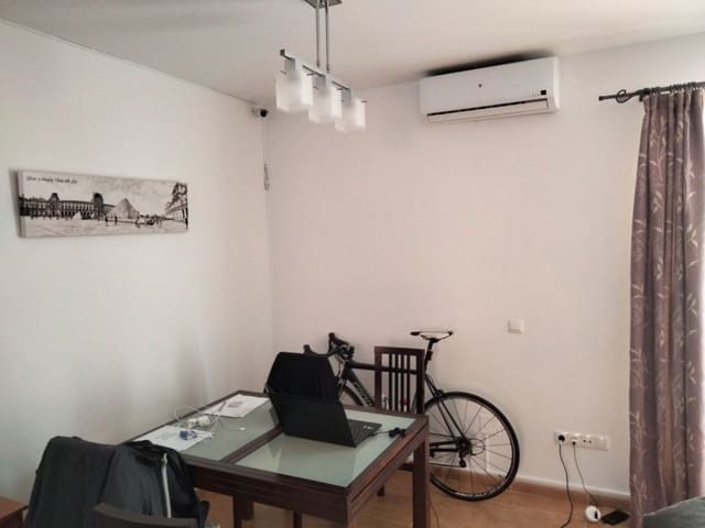 2 sovrum Villa till salu i Sotresgudo med pool garage - 315 000 € (Ref: 9645872)