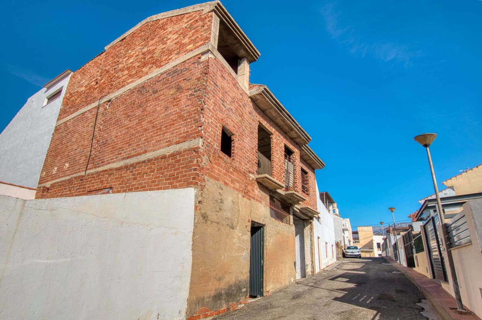 3 soveværelse Byhus til salg i Velez-Malaga med garage - € 175.000 (Ref: 9650364)