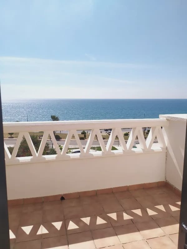 4 makuuhuone Huvila myytävänä paikassa Torrox mukana uima-altaan 
autotalli - 475 000 € (Ref: 9720512)