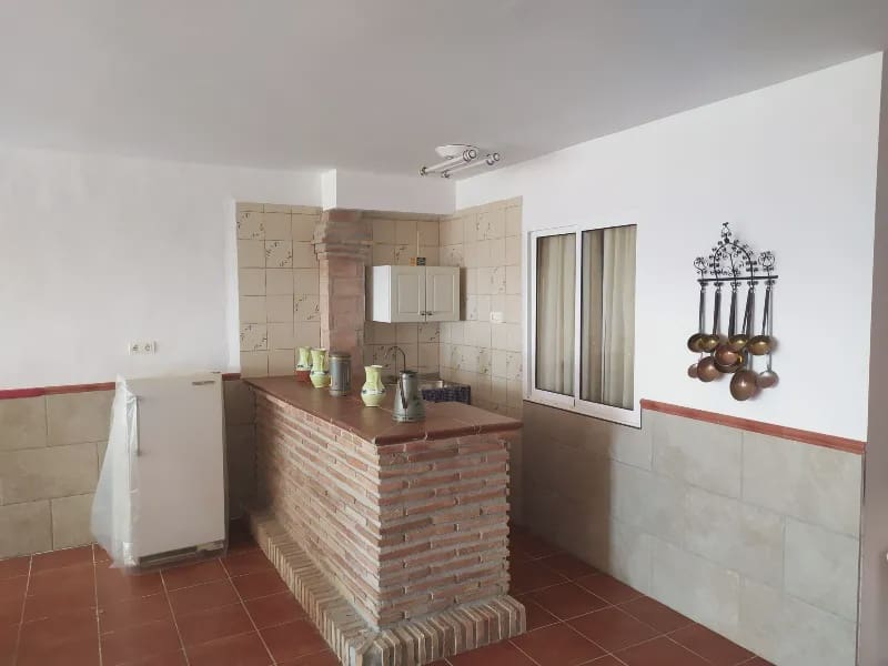 4 makuuhuone Huvila myytävänä paikassa Torrox mukana uima-altaan 
autotalli - 475 000 € (Ref: 9720512)