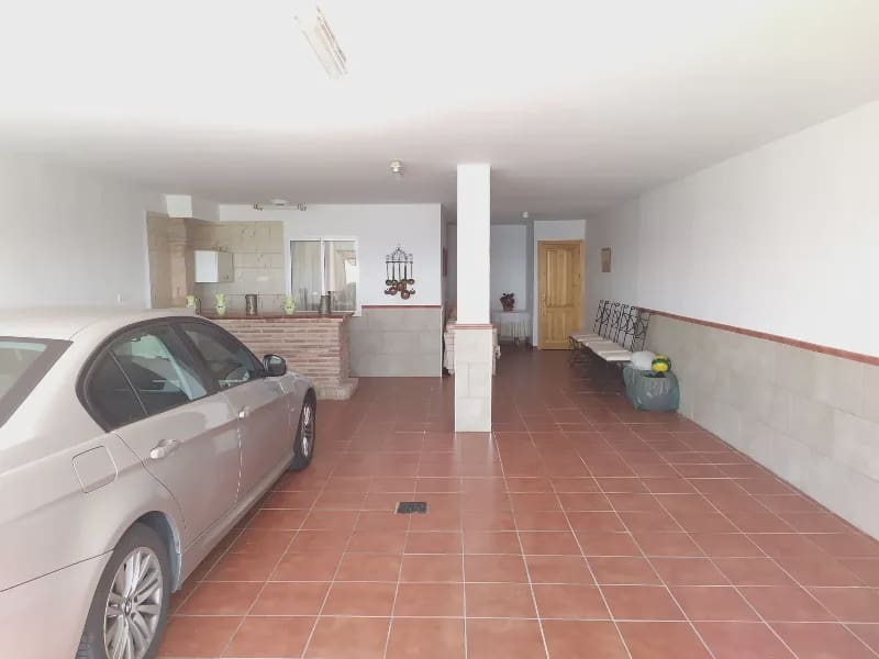 4 makuuhuone Huvila myytävänä paikassa Torrox mukana uima-altaan 
autotalli - 475 000 € (Ref: 9720512)