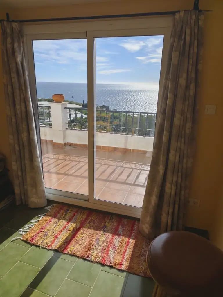 2 makuuhuone Kattohuoneisto myytävänä paikassa Nerja - 390 000 € (Ref: 9777287)