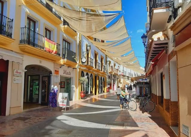 Erhverv til leje i Centro, Nerja - € 1.700 (Ref: 9795407)