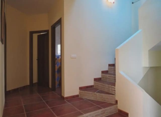 3 soveværelse Villa til leje i Frigiliana med swimmingpool garage - € 2.600 (Ref: 9802726)