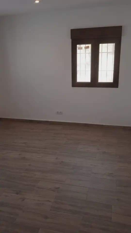 2 bedroom Townhouse for rent in Frigiliana with pool - € 850 (Ref: 9805624)