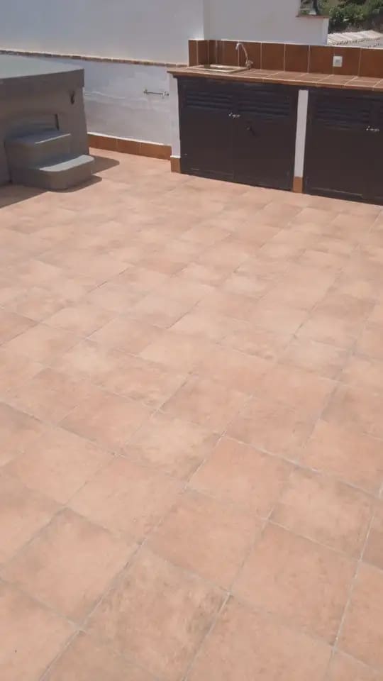 2 bedroom Townhouse for rent in Frigiliana with pool - € 850 (Ref: 9805624)