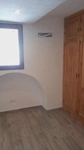 2 bedroom Townhouse for rent in Frigiliana with pool - € 850 (Ref: 9805624)