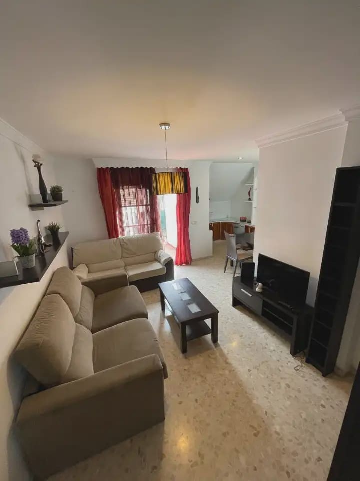 2 Zimmer Penthouse zu verkaufen in Velez-Malaga - 250.000 € (Ref: 9805625)