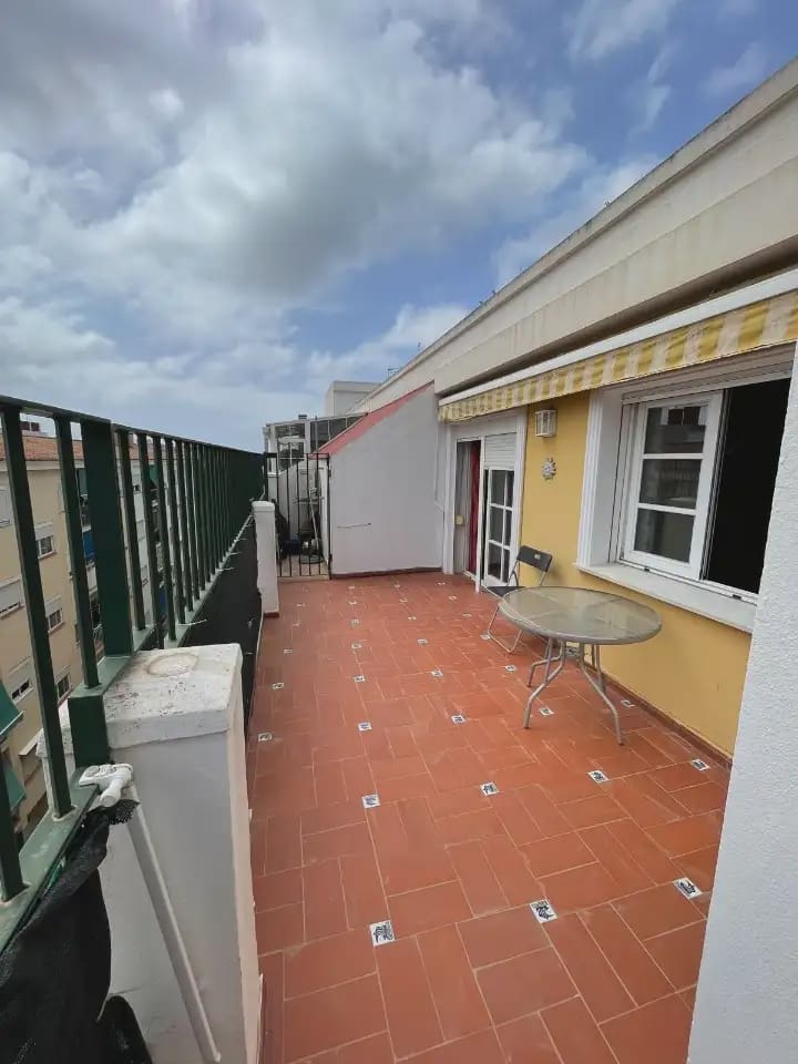 2 Zimmer Penthouse zu verkaufen in Velez-Malaga - 250.000 € (Ref: 9805625)