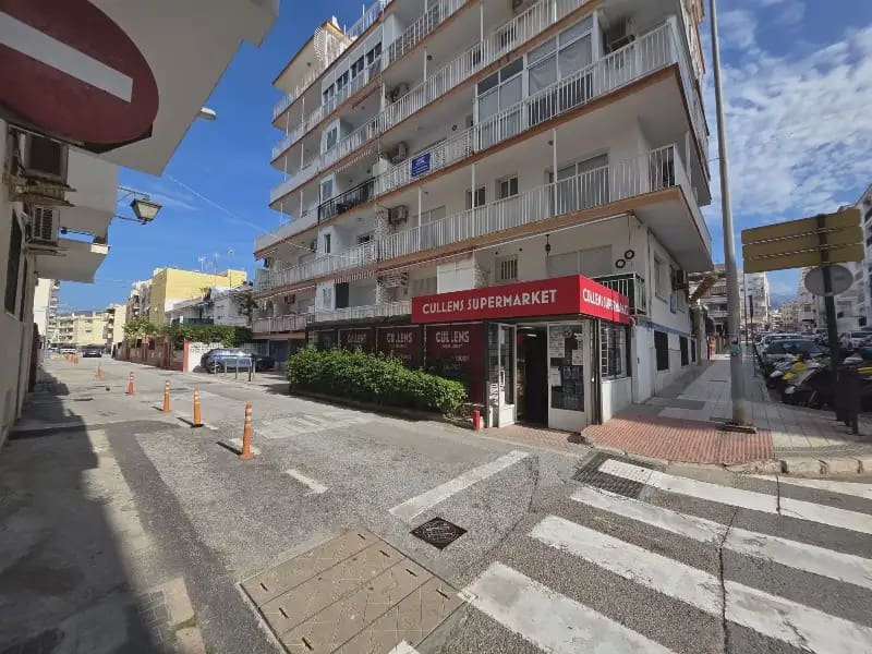 Comercial para venda em Nerja - 650 000 € (Ref: 9808933)