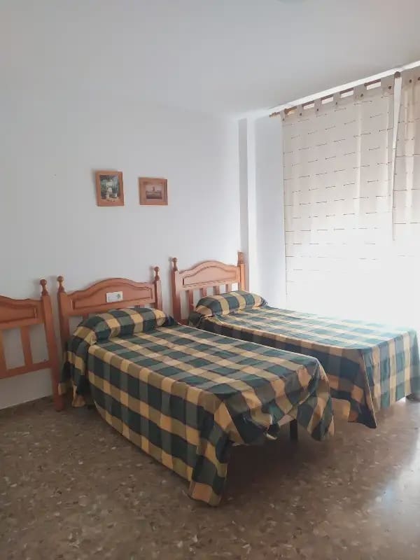 Piso de 2 habitaciones en Torrox en venta con piscina - 269.900 € (Ref: 9827971)