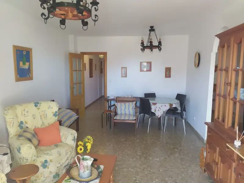 Piso de 2 habitaciones en Torrox en venta con piscina - 269.900 € (Ref: 9827971)