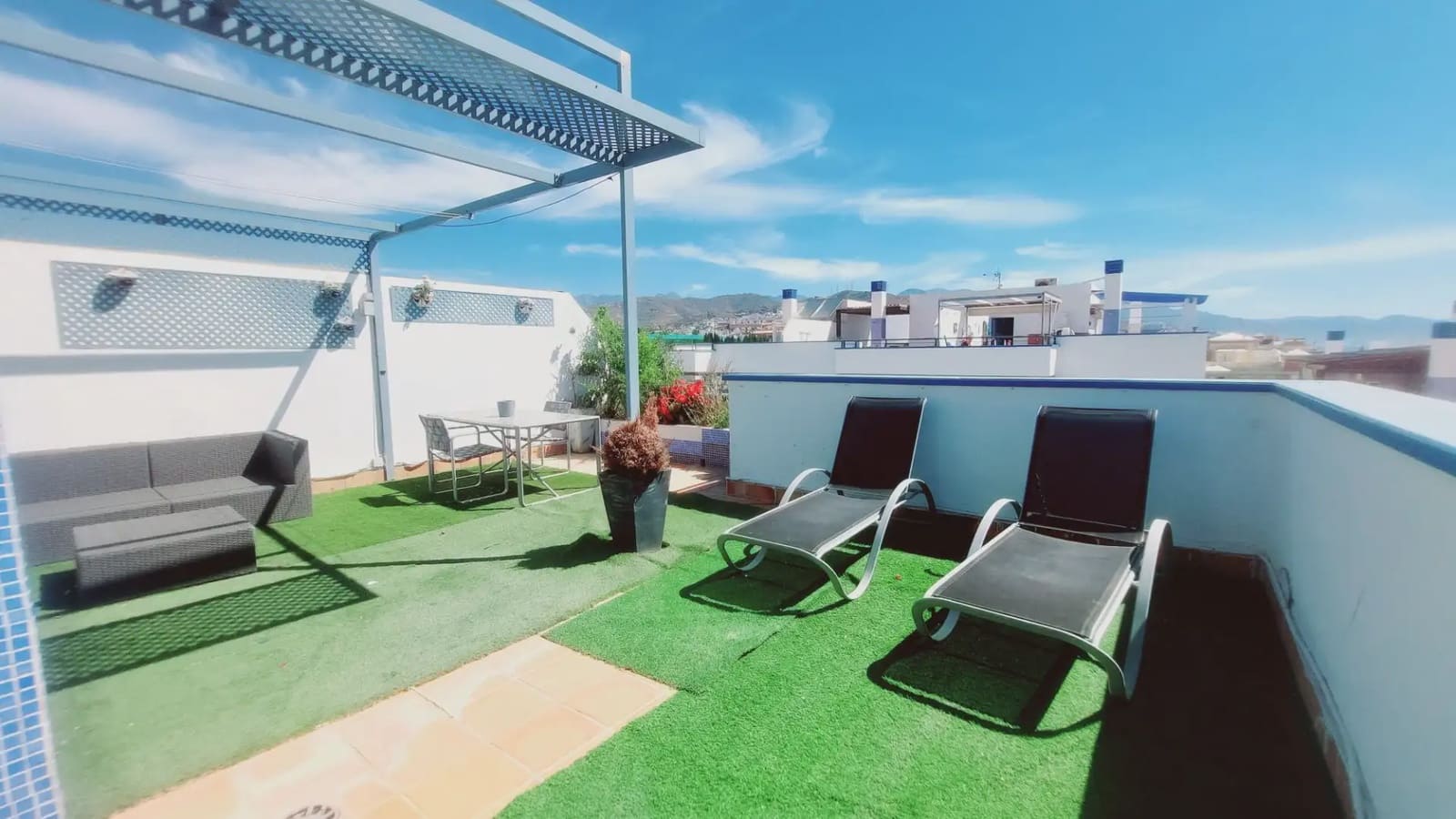 3 bedroom Beach Apartment for sale in Torrox - € 420,000 (Ref: 9860702)