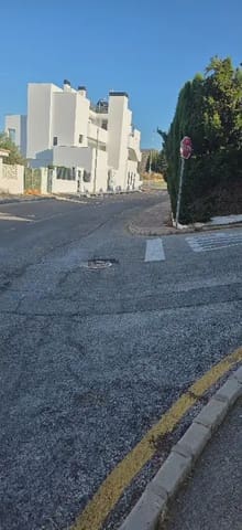 Terrain à Bâtir à vendre à Capistrano, Nerja - 550 000 € (Ref: 9862386)