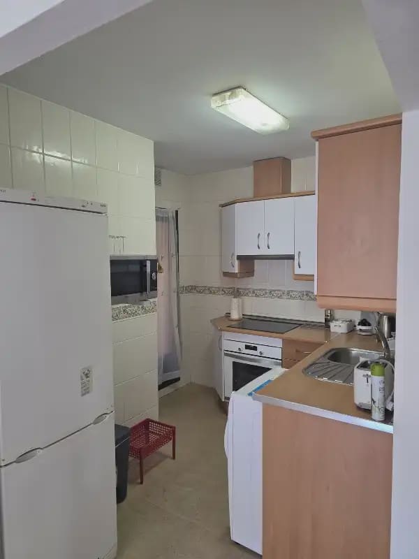 2 soveværelse Strandlejlighed til salg i Nerja med swimmingpool - € 289.000 (Ref: 9872190)