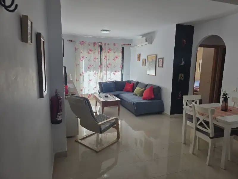 2 soveværelse Strandlejlighed til salg i Nerja med swimmingpool - € 289.000 (Ref: 9872190)