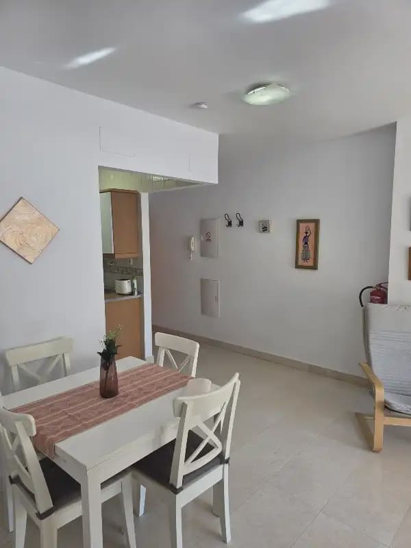 2 soveværelse Strandlejlighed til salg i Nerja med swimmingpool - € 289.000 (Ref: 9872190)