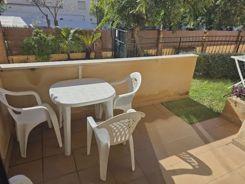 2 soveværelse Strandlejlighed til salg i Nerja med swimmingpool - € 289.000 (Ref: 9872190)