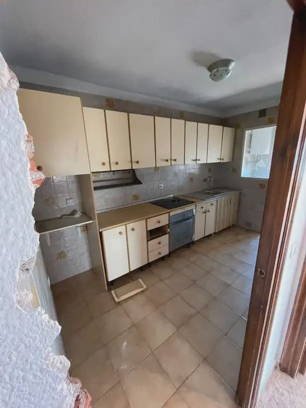 3 bedroom Flat for sale in Velez-Malaga with pool - € 440,000 (Ref: 9873896)