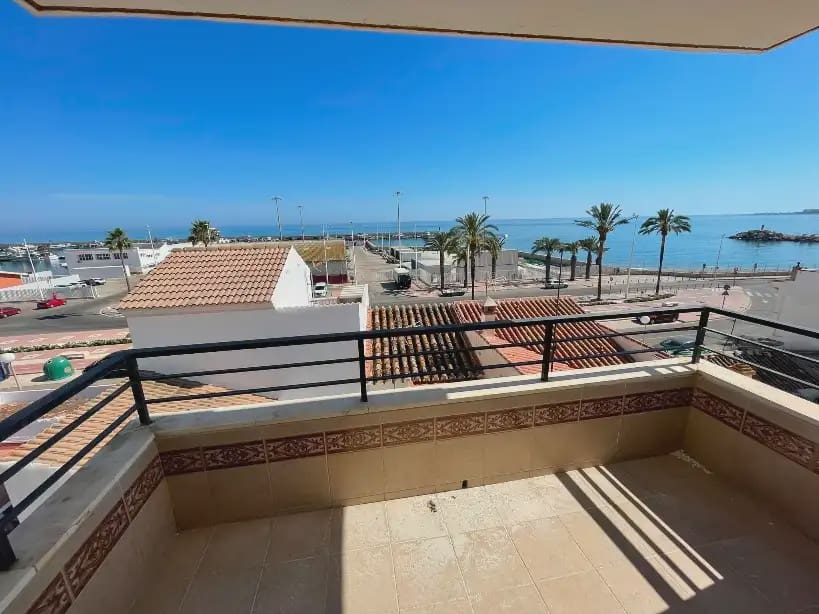 3 bedroom Flat for sale in Velez-Malaga with pool - € 440,000 (Ref: 9873896)