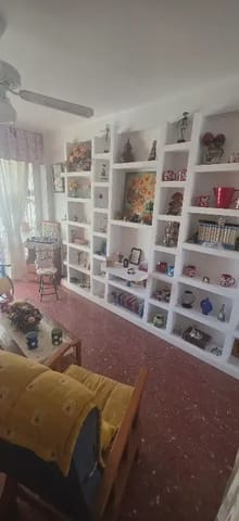 Estudio de 1 habitación en Torre del Mar, Vélez-Málaga en venta con piscina garaje - 151.000 € (Ref: 9873898)