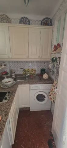 Estudio de 1 habitación en Torre del Mar, Vélez-Málaga en venta con piscina garaje - 151.000 € (Ref: 9873898)