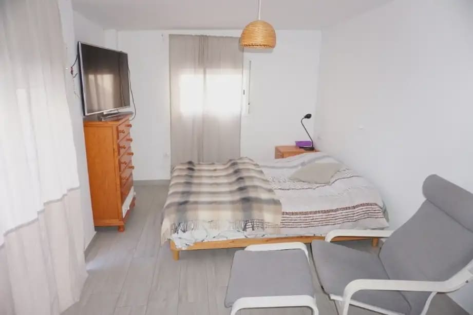 3 Zimmer Haus zu vermieten in Velez-Malaga - 1.000 € (Ref: 9908865)