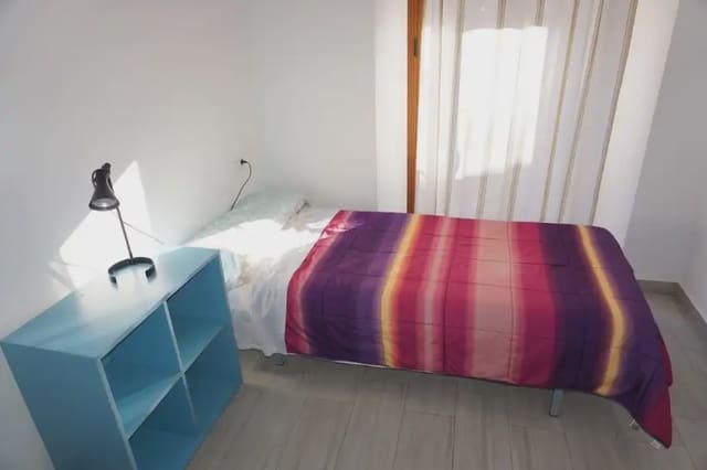 3 Zimmer Haus zu vermieten in Vélez-Málaga - 1.000 € (Ref: 9908865)