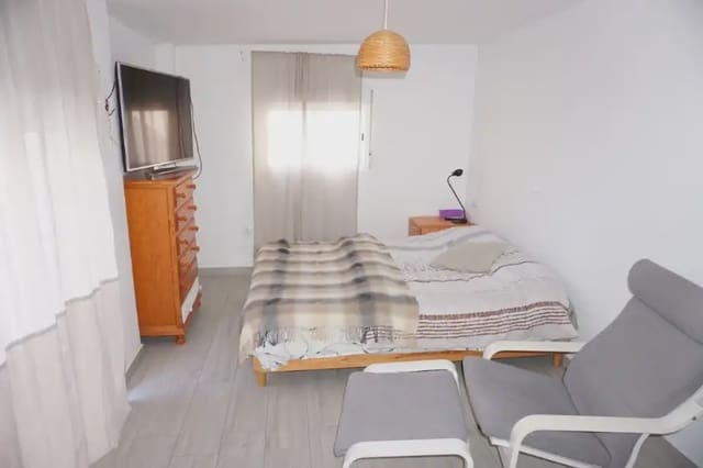 3 Zimmer Haus zu vermieten in Vélez-Málaga - 1.000 € (Ref: 9908865)
