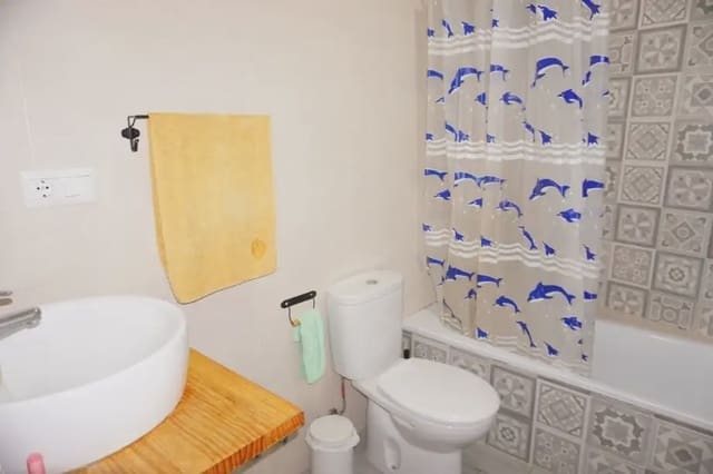 3 Zimmer Haus zu vermieten in Vélez-Málaga - 1.000 € (Ref: 9908865)