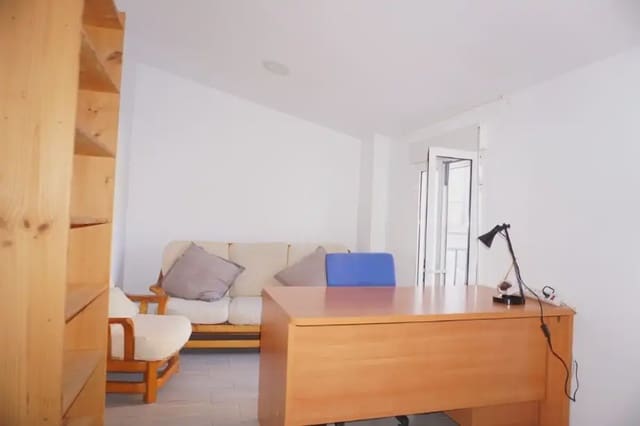 3 Zimmer Haus zu vermieten in Vélez-Málaga - 1.000 € (Ref: 9908865)
