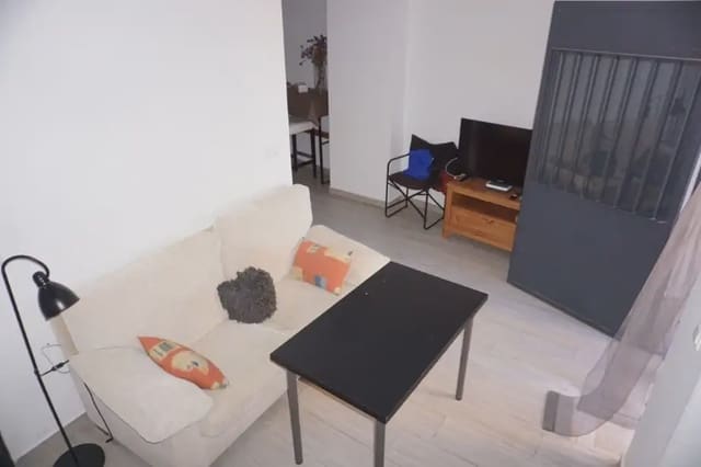3 Zimmer Haus zu vermieten in Vélez-Málaga - 1.000 € (Ref: 9908865)