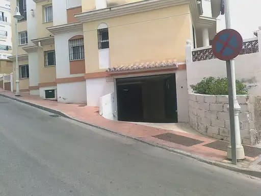 Garage te koop in Urbanización Santa Rosa, Torrox - € 43.500 (Ref: 9908866)
