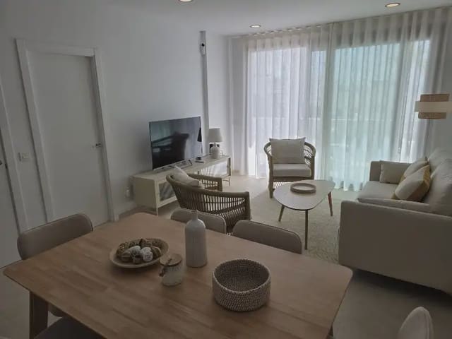 3 makuuhuone Huvila vuokrattavana paikassa Chaparil - Torrecilla - Punta Lara, Nerja mukana uima-altaan 
autotalli - 2 100 € (Ref: 9913811)