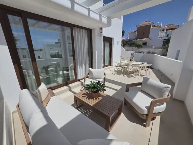 3 makuuhuone Huvila vuokrattavana paikassa Chaparil - Torrecilla - Punta Lara, Nerja mukana uima-altaan 
autotalli - 2 100 € (Ref: 9913811)