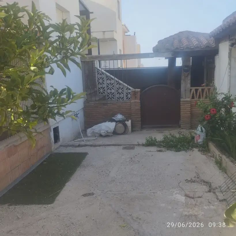 3 soverom Villa til salgs i Torrox med svømmebasseng garasje - € 429 000 (Ref: 9937035)