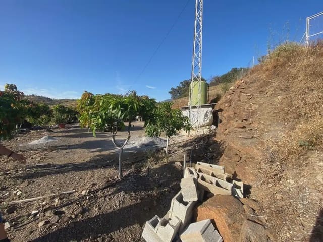 Teren niezagospodarowany na sprzedaż w Vélez-Málaga - 135 000 € (Ref: 9952924)