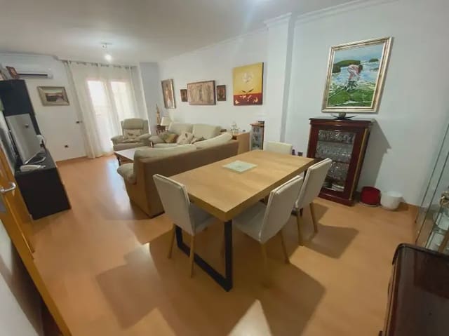 5 slaapkamer Penthouse te koop in Vélez-Málaga met garage - € 398.000 (Ref: 9965586)