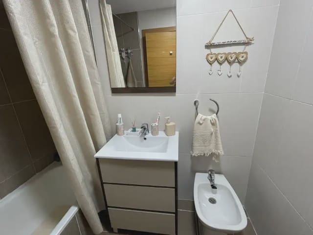 Apartamento de 2 habitaciones en Urbanización Santa Rosa, Torrox en venta con piscina garaje - 269.000 € (Ref: 9994515)