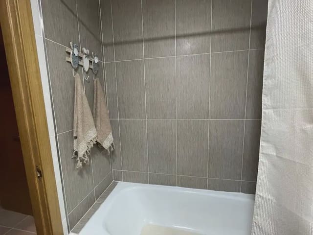 Apartamento de 2 habitaciones en Urbanización Santa Rosa, Torrox en venta con piscina garaje - 269.000 € (Ref: 9994515)