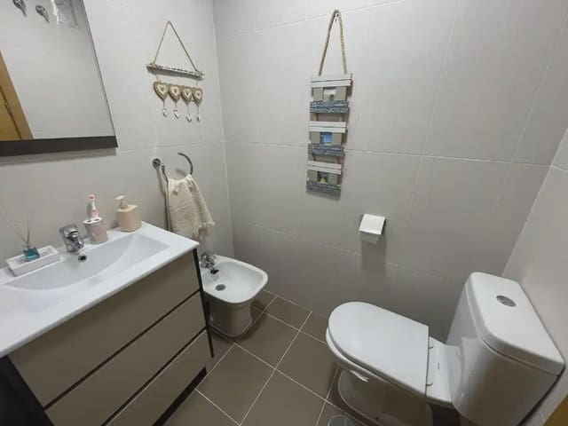Apartamento de 2 habitaciones en Urbanización Santa Rosa, Torrox en venta con piscina garaje - 269.000 € (Ref: 9994515)