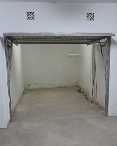 Garage for sale in Chaparil - Torrecilla - Punta Lara, Nerja - € 50,000 (Ref: 9996257)