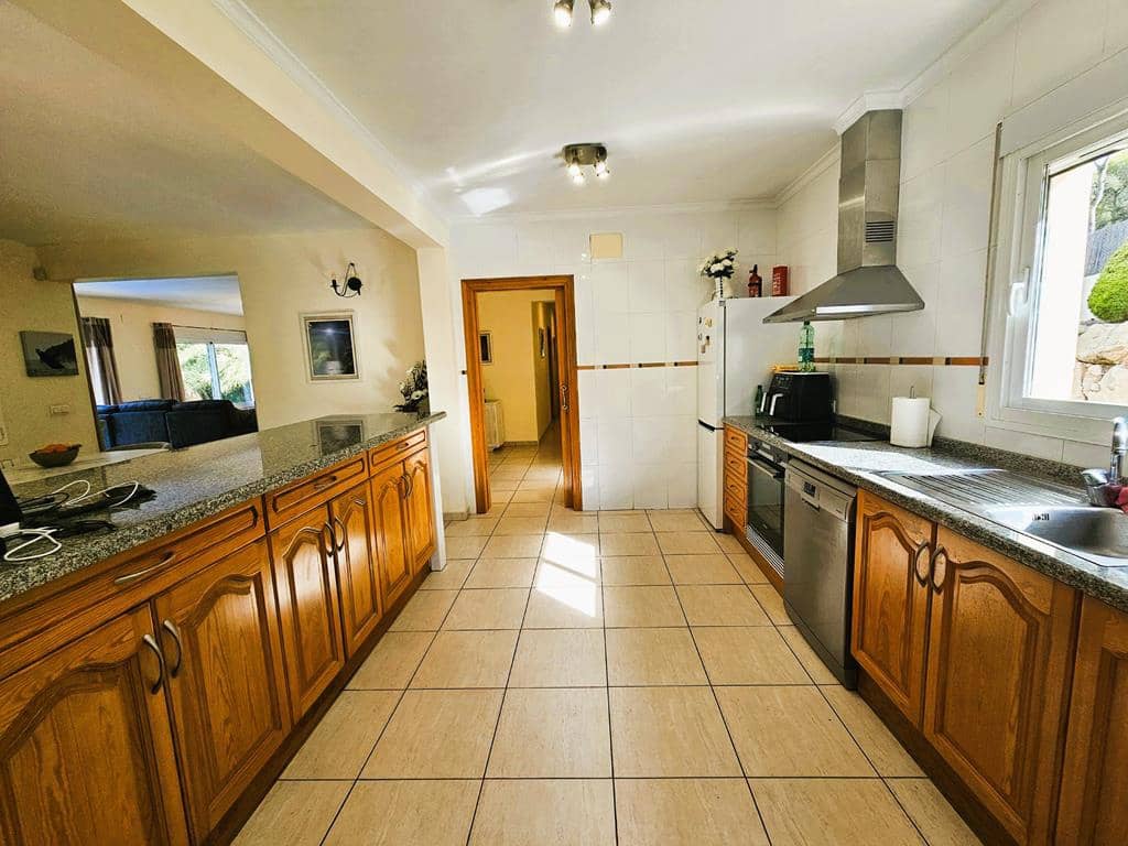 3 bedroom Villa for sale in Javea / Xabia with pool garage - € 745,000 (Ref: 10158078)