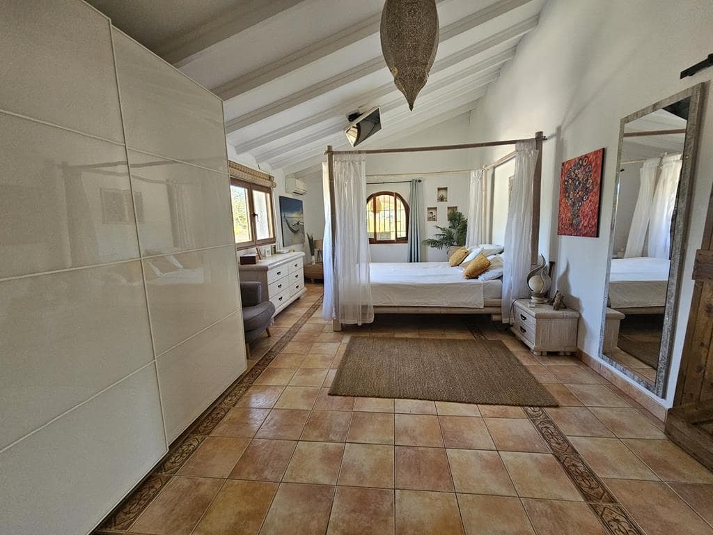 2 bedroom Villa for sale in Javea / Xabia with pool garage - € 1,495,000 (Ref: 10158080)