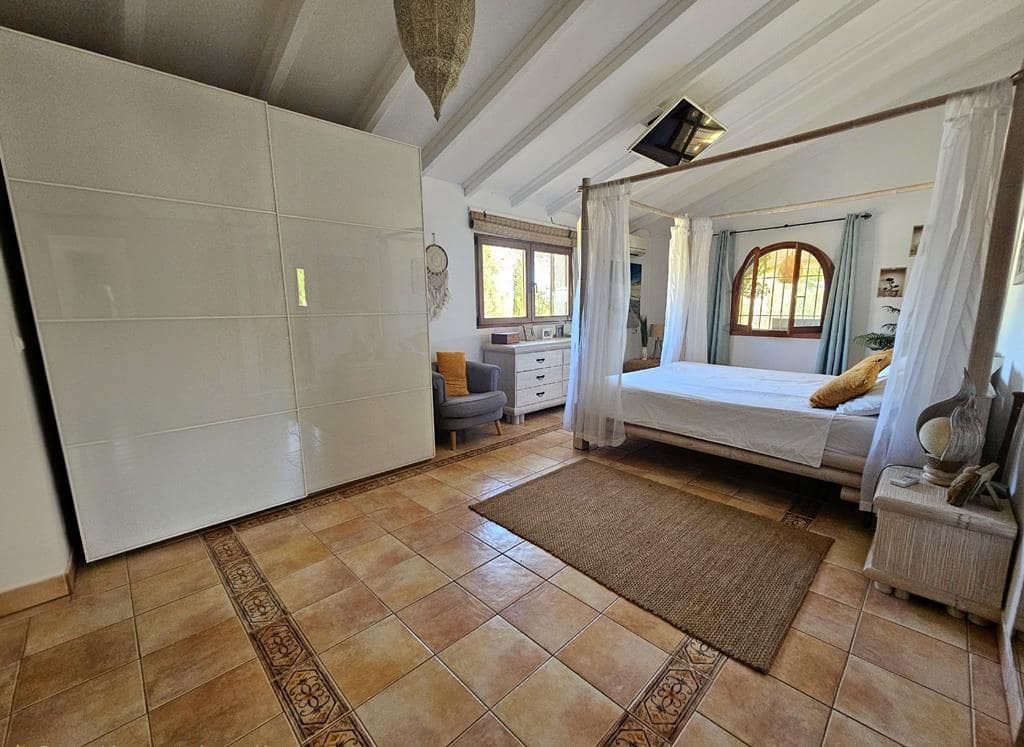 2 bedroom Villa for sale in Javea / Xabia with pool garage - € 1,495,000 (Ref: 10158080)